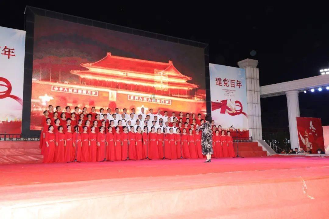 巧虎踢足球